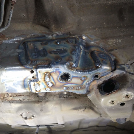 Wzmocnienie BMW 3 E46 Mocowania tylnego wózka