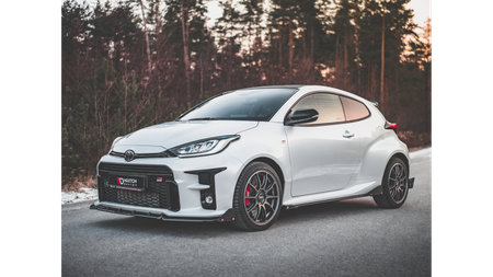Dokładka Toyota GR Yaris IV Progi v.2 Gloss Black + Flaps