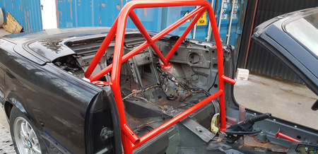 Bolt-in Half Roll Cage BMW 3 E36 Cabrio Red
