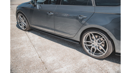 Dokładka Seat Leon Cupra FR III Facelift Progi v.5 Gloss Black