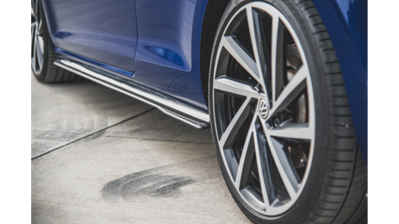 Dokładka Volkswagen Golf 7 Facelift R Progi Racing Black