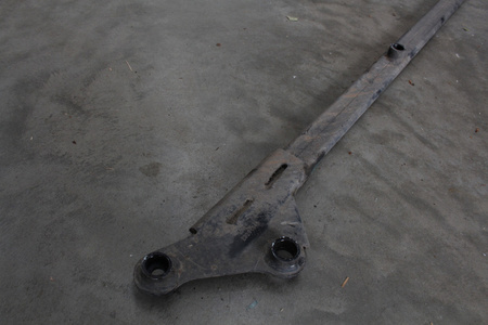 Rozpórka dolna Camaro SS cabrio 2016+