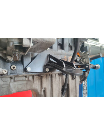 BMW M57 Engine Mount - Nissan Patrol 3.0 Y61 Top Mount