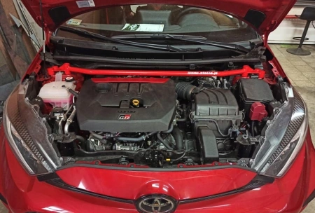 Front upper strut bar Toyota GR Yaris GR Four Black