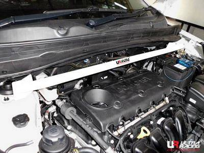 Kia Sportage 10+ 2.0 UltraRacing front upper Strutbar 1730