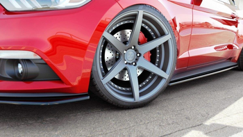 Dokładka Ford Mustang VI Progi Gloss Black