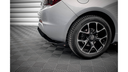 Diffuser Opel Astra GTC OPC-Line J Rear Valance Red + Gloss Flaps