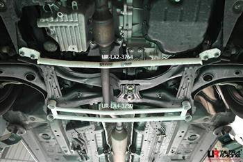 Toyota Sienta XP170 1.5 2WD 15+ UltraRacing 2-point front lower Tiebar