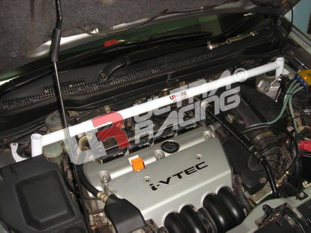 Honda Stream 99-06 UltraRacing 2-point front upper Strutbar