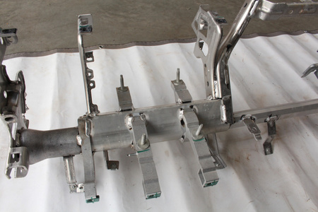 Stelaż wzmocnienie deski rozdzielczej Camaro SS