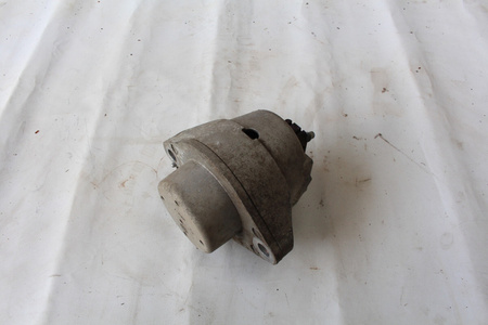 Poduszka silnika Camaro SS 2016+ OEM 22957033