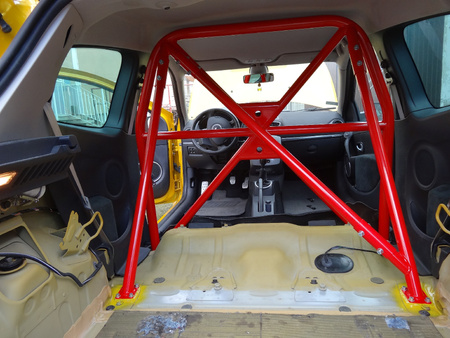 Bolt-in Half Roll Cage Renault Clio 3 Sport Red