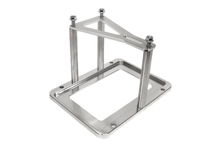 Uniwersal battery bracker