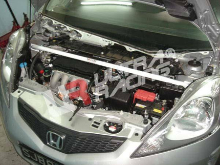 Honda Jazz/Fit 08+ UltraRacing 2-point front upper Strutbar