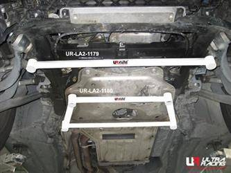 BMW E70 X5 3.0 06-13 UltraRacing front lower Tiebar