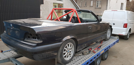 Bolt-in Half Roll Cage BMW 3 E36 Cabrio Red