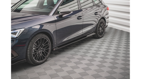 Dokładka Seat Leon FR IV Cupra Leon Progi v.2 Gloss Black