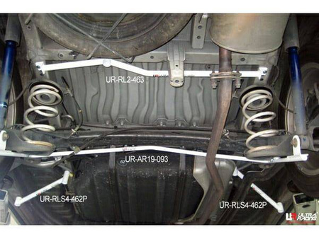 Toyota Alphard AH10 2.4 2WD 02-08 UltraRacing 3-point rear lower Bar