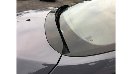 Bonnet extension Ford Focus III Gloss Black