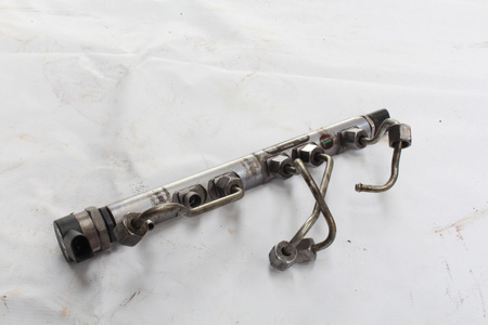 Listwa wtryskowa N47D20 BMW E87 E90 E91 E92 E93