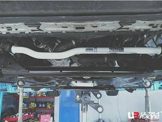 BMW 3 F30 328i 2.0T 2WD 11-15 UltraRacing front Sway Bar 27mm