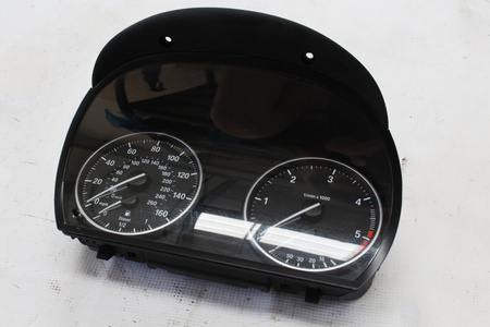Counter clocks BMW E92 9143822 UK