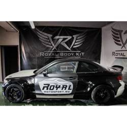 Bodykit BMW 1 E82 Right Skirt Royal
