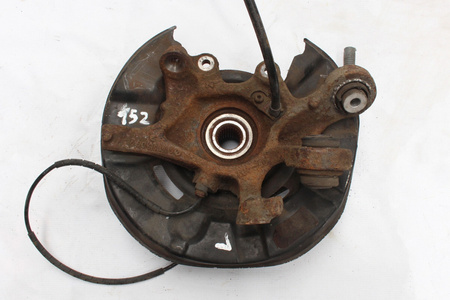 Zwrotnica lewy tył BMW E92 676158009