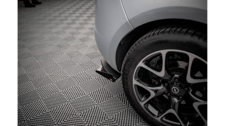 Diffuser Opel Astra GTC OPC-Line J Rear Valance Black + Gloss Flaps