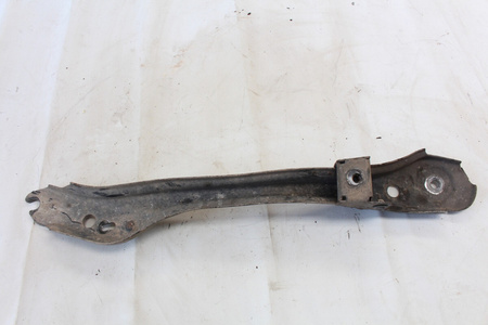 Wzmocnienie wózka Camaro SS 2016+ OEM 23472995