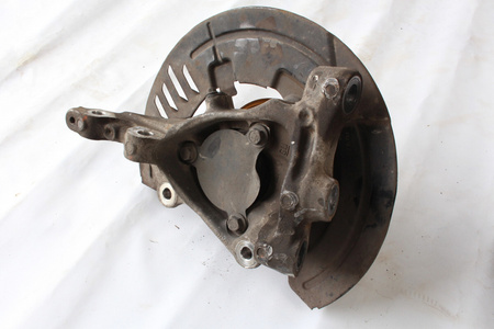 Zwrotnica przednia lewa Chevrolet Camaro SS 2016+