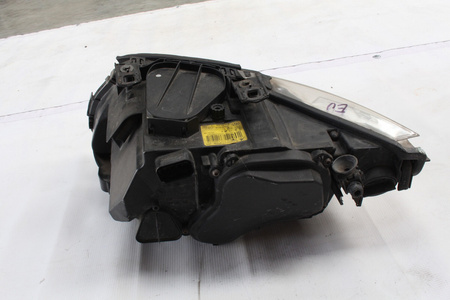 Reflektor prawy przód BMW E92 0301230672 Europa