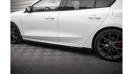 Dokładka Ford Focus ST ST-Line Mk4 Facelift Progi v.4