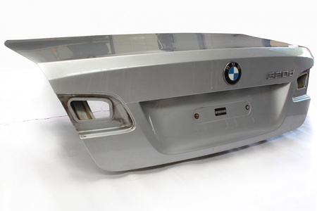 BMW E92 silver flap