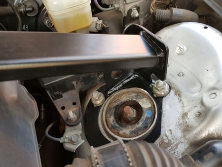 Front upper strut bar Lexus IS 250 Red