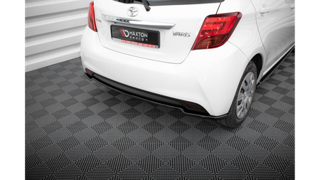 Splitter Toyota Yaris III Facelift Tył Środkowy