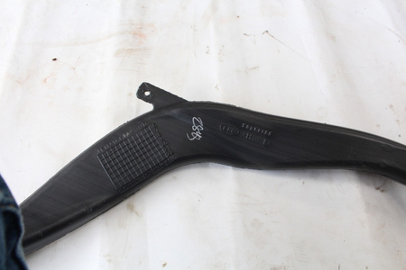 Rura dolot filtra powietrza OEM 23359955 Camaro SS 2016+