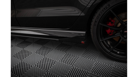 Dokładki Progów Street Pro v.1 + Flaps Audi RS3 Sedan 8V Facelift Black + Gloss Flaps