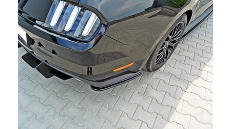 Splittery Tylne Boczne Ford Mustang GT Mk6 Gloss Black